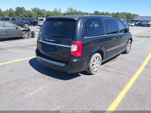 Chrysler Town & Country Touring