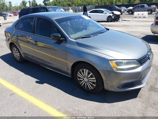 Salvage Volkswagen Jetta Image