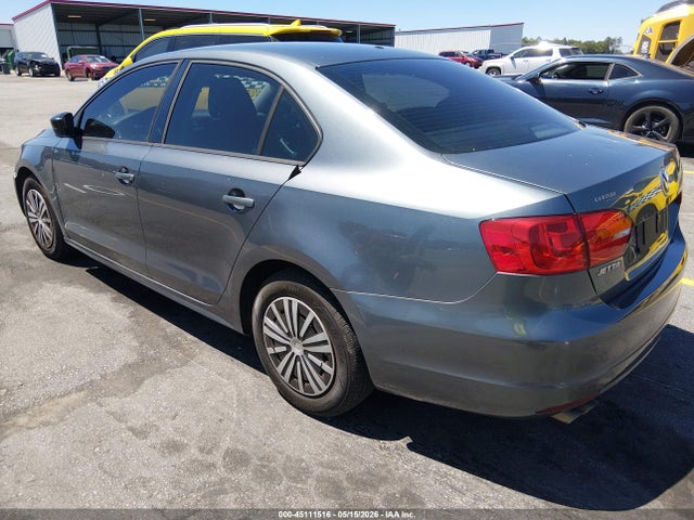 Volkswagen Jetta 2.0l S
