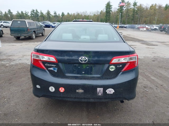 Toyota Camry Le