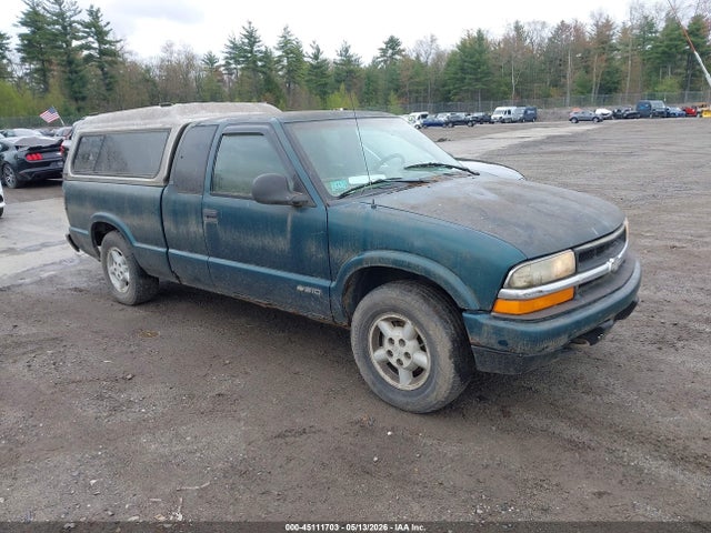 Salvage Chevrolet S-10 Image