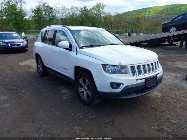 Salvage Jeep Compass Image