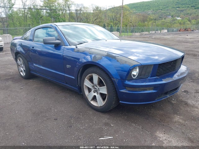 Salvage Ford Mustang Image