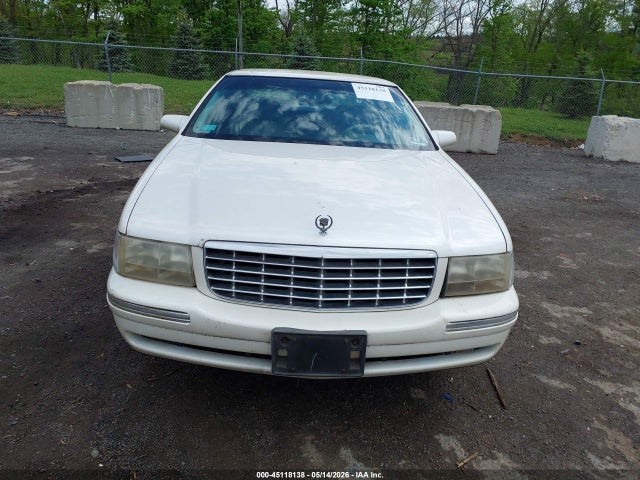 Cadillac DeVille Standard