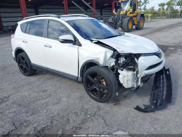 Salvage Toyota RAV4 Image