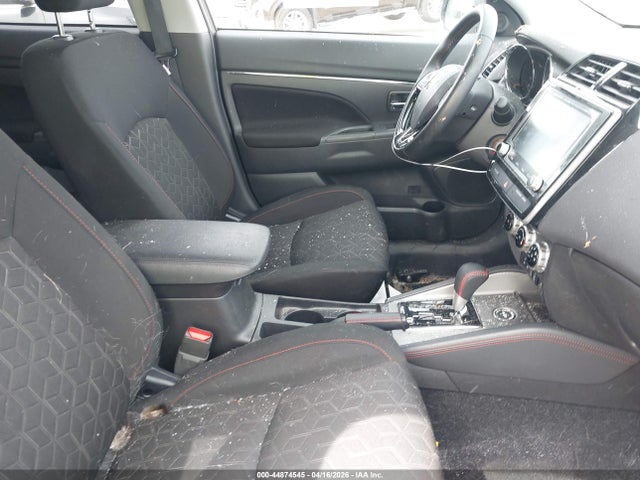 Mitsubishi Outlander 2.0 Le Awc