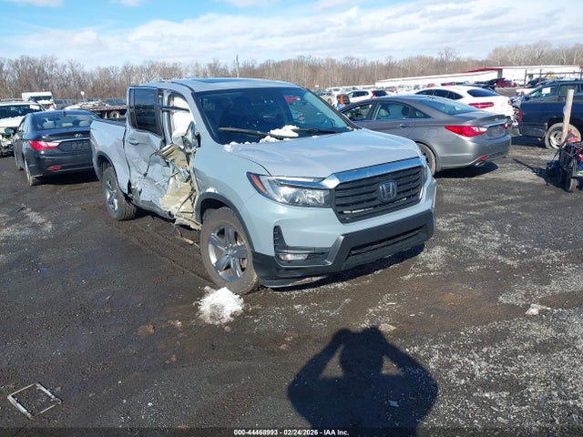 Salvage Honda Ridgeline Image