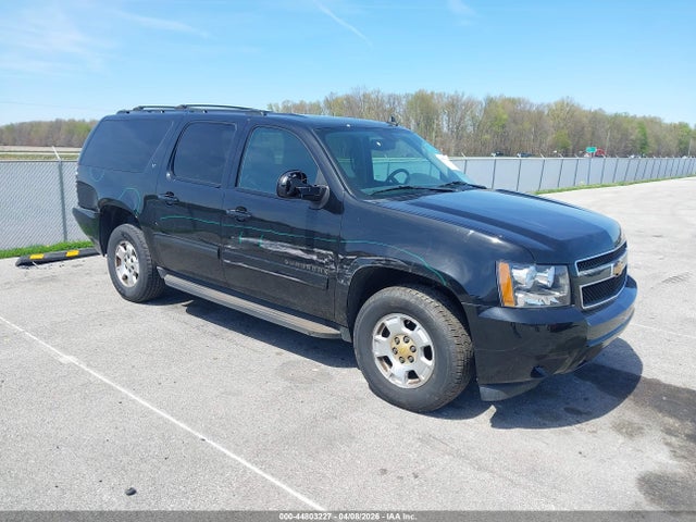 Salvage Chevrolet Suburban 1500 Image