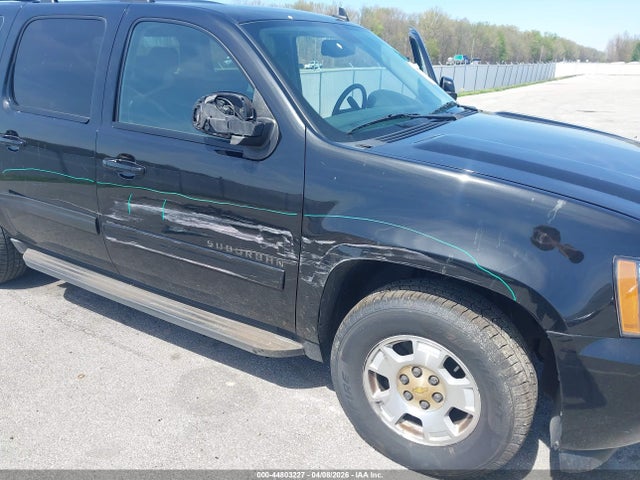 Chevrolet Suburban 1500 Lt