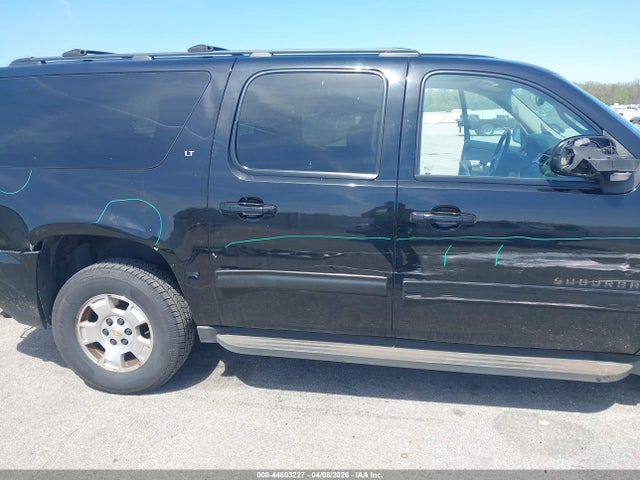 Chevrolet Suburban 1500 Lt