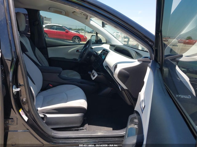 Toyota Prius Two