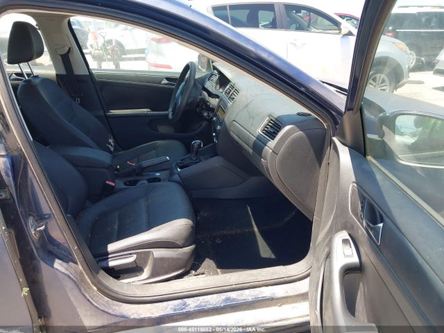 Volkswagen Jetta 2.5l Se