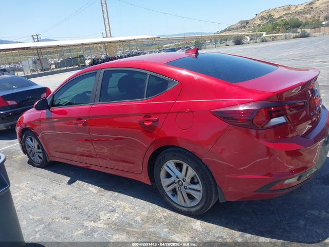 Hyundai ELANTRA Sel