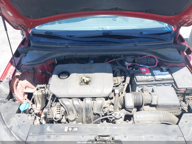 Hyundai ELANTRA Sel