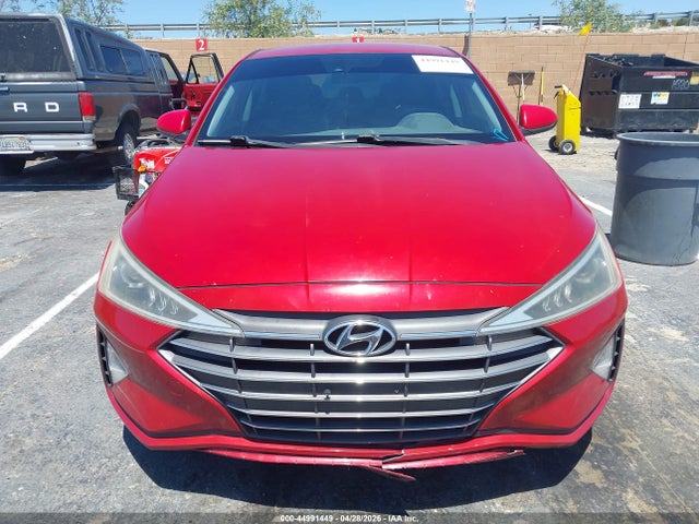 Hyundai ELANTRA Sel