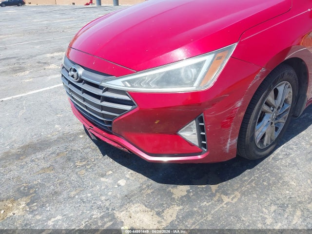 Hyundai ELANTRA Sel