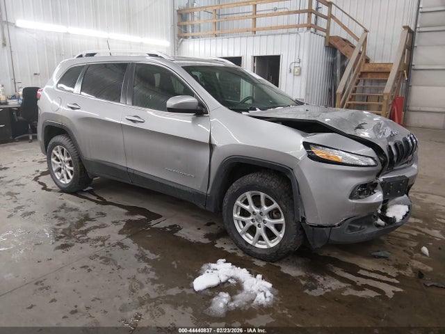 Salvage Jeep Cherokee Image