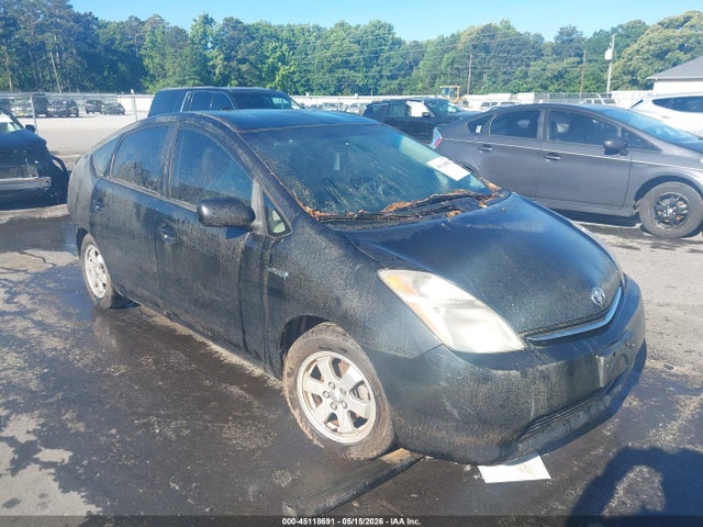 Salvage Toyota Prius Image
