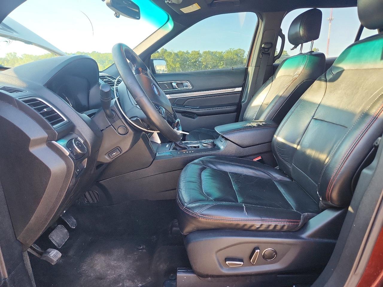 Ford Explorer Sport