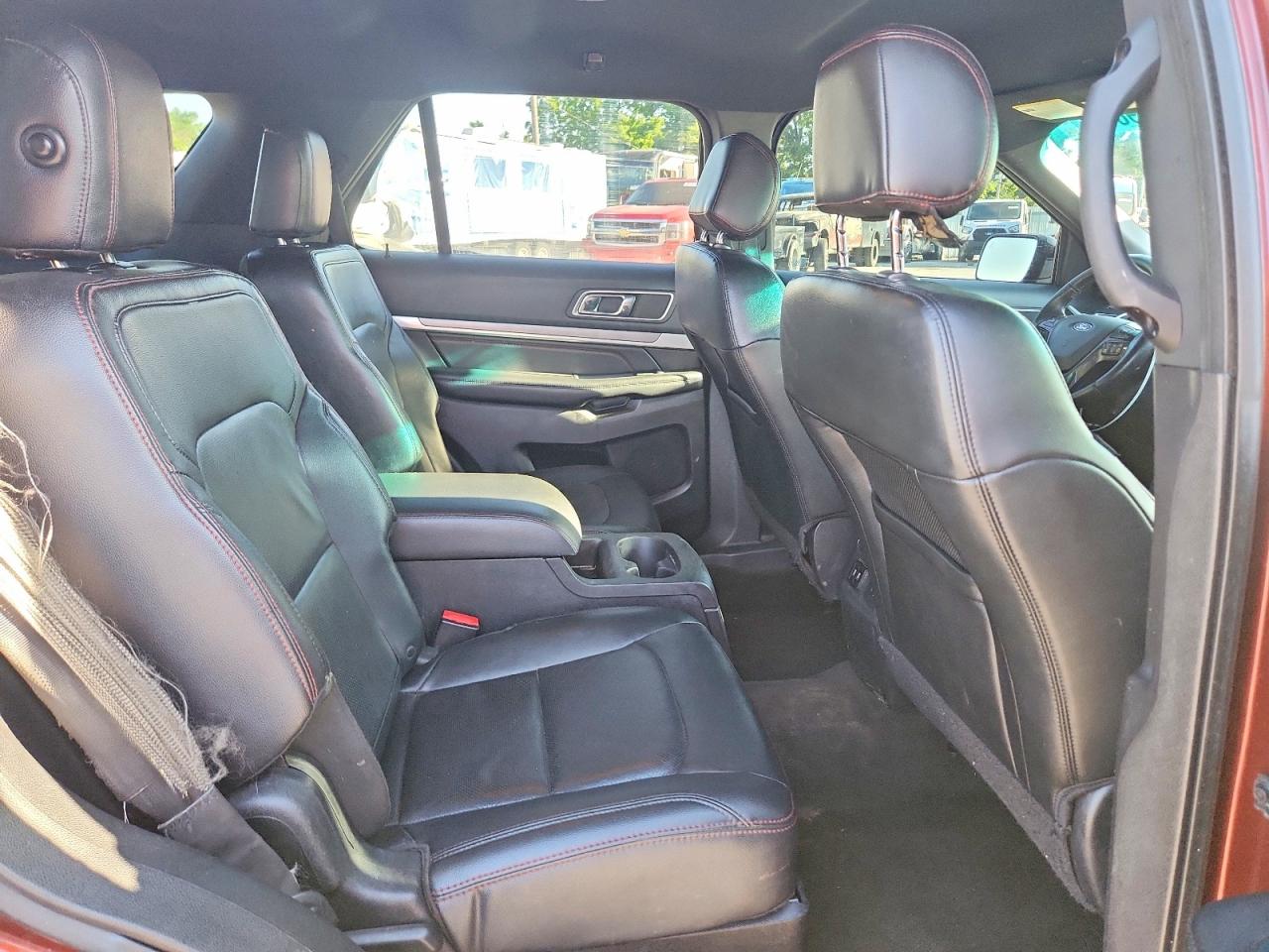Ford Explorer Sport