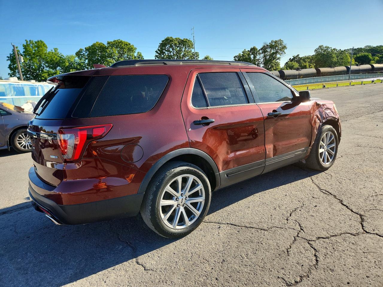 Ford Explorer Sport