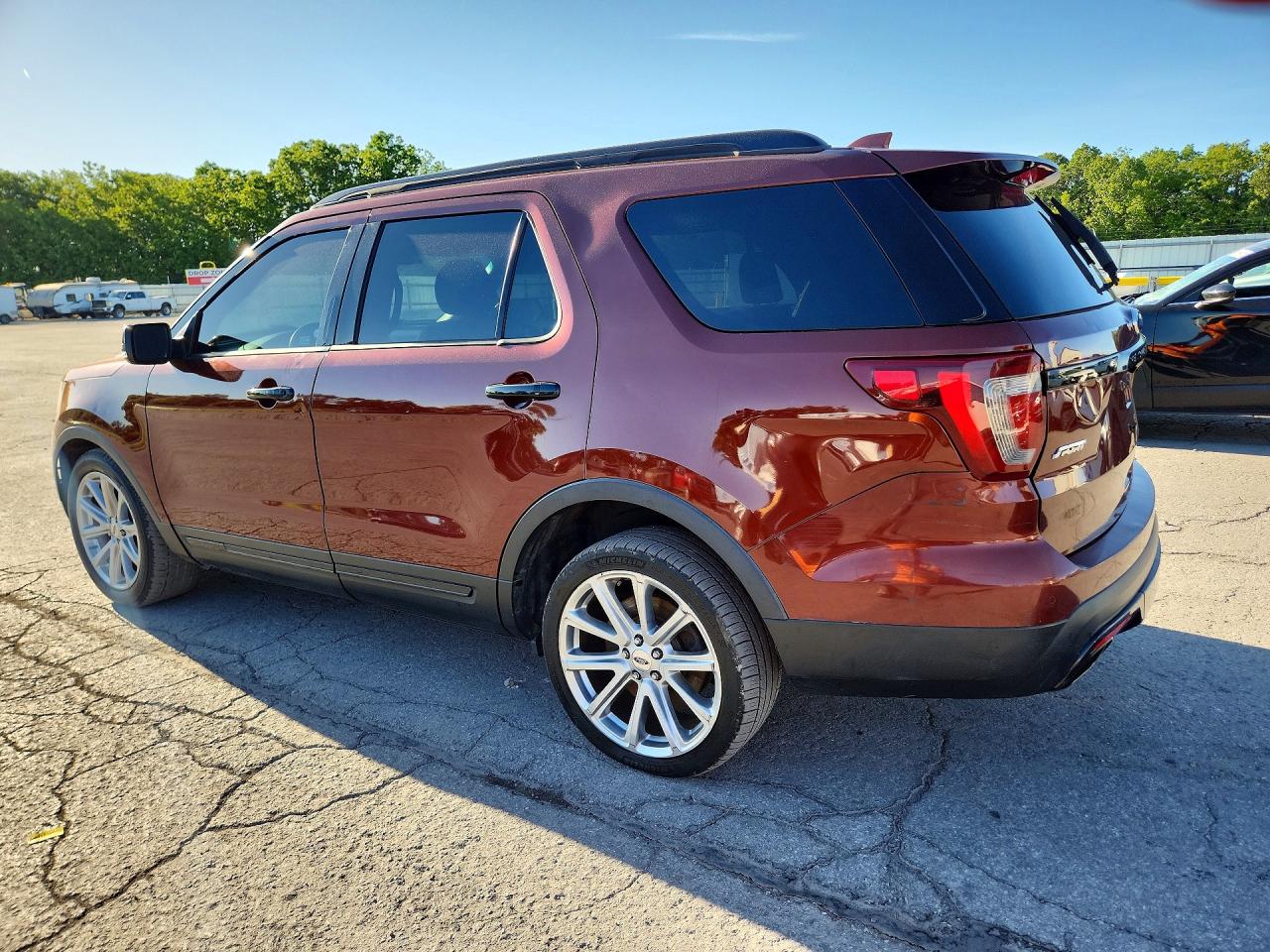 Ford Explorer Sport