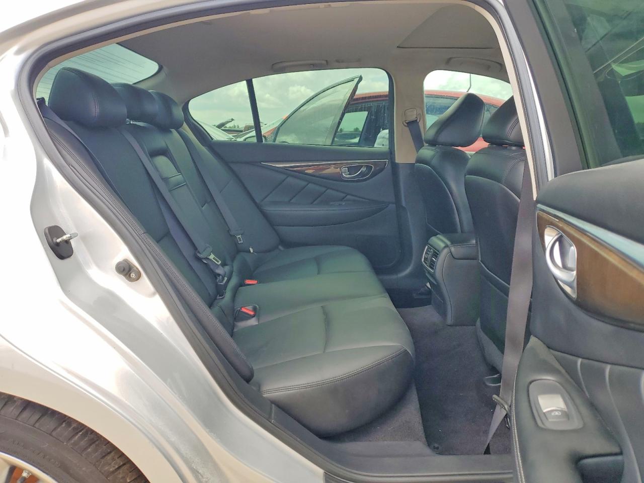 INFINITI Q50 3.0t L 3.0t Luxe