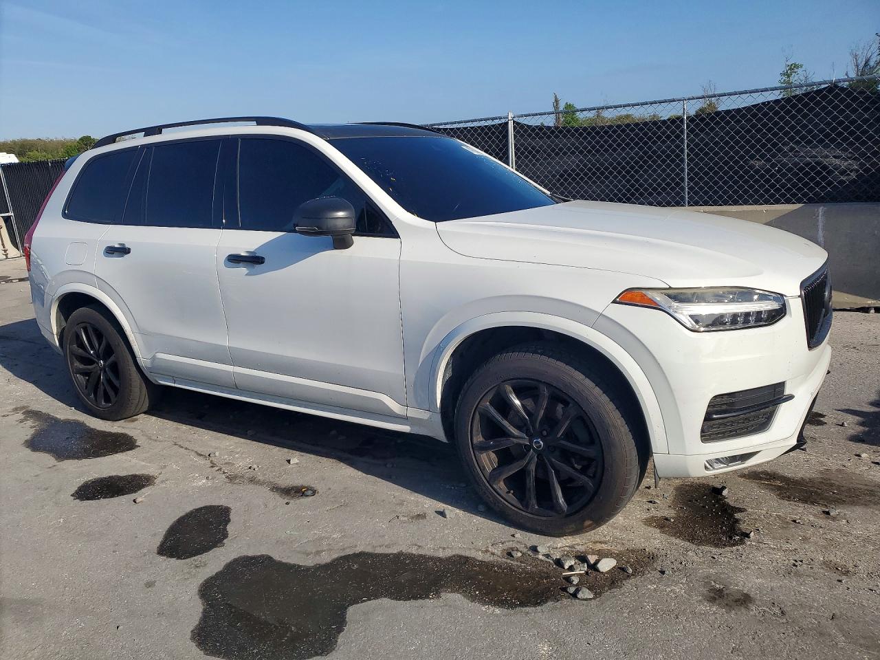 Volvo XC90 T5 Momentum