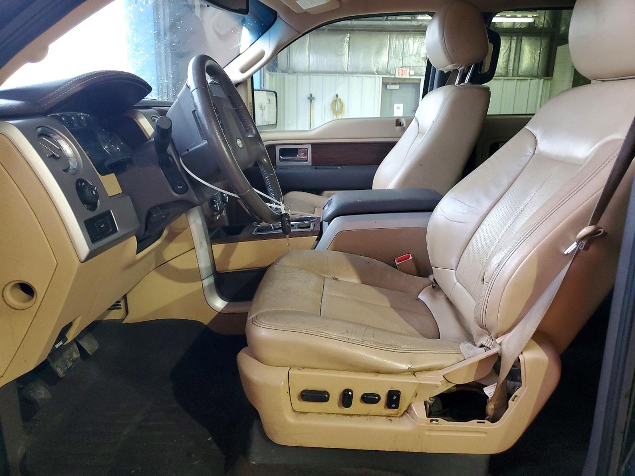 Ford F-150 Super Cab