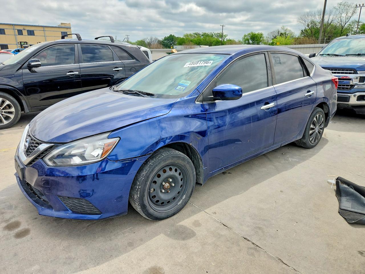 Salvage Nissan Sentra Image