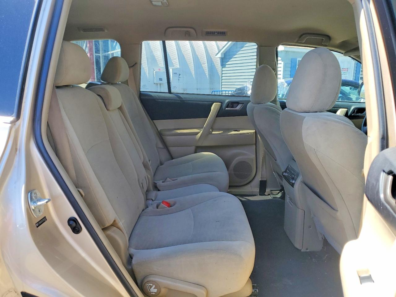 Toyota Highlander Base