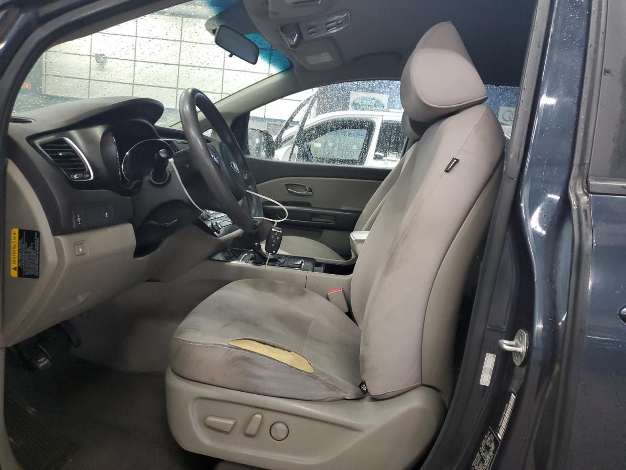 Kia Sedona Lx