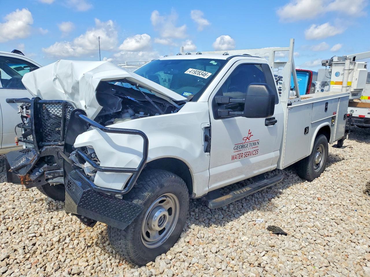 Salvage Ford F-350 Image