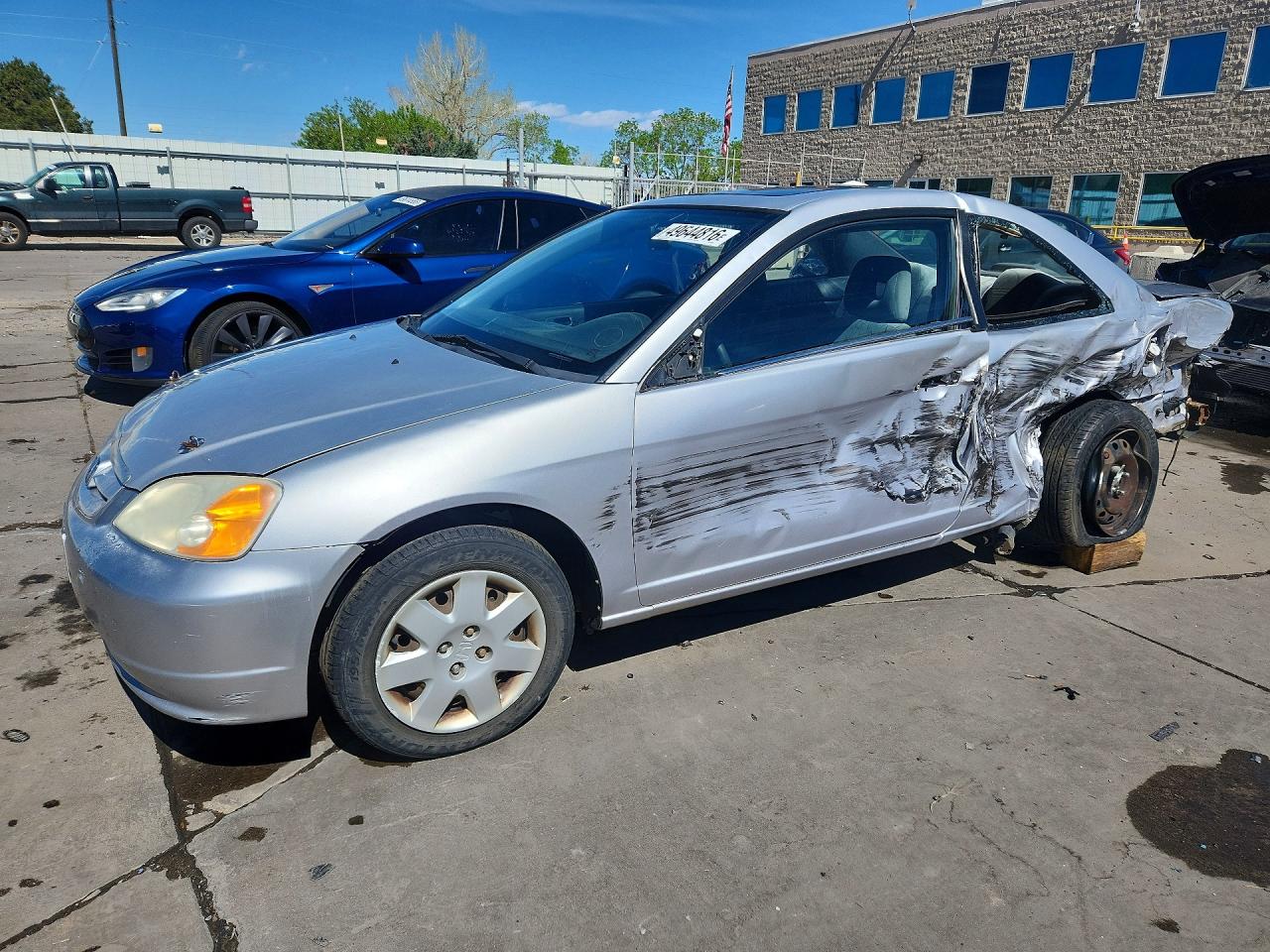 Salvage Honda Civic Image