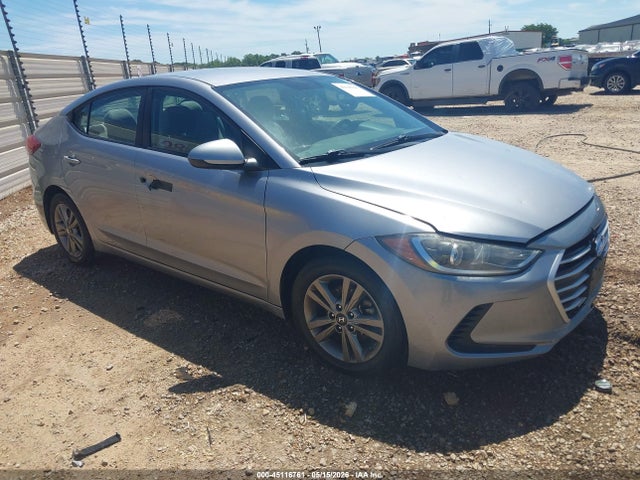 Salvage Hyundai ELANTRA Image