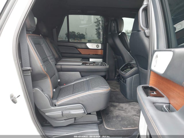 Lincoln Navigator Black Label L