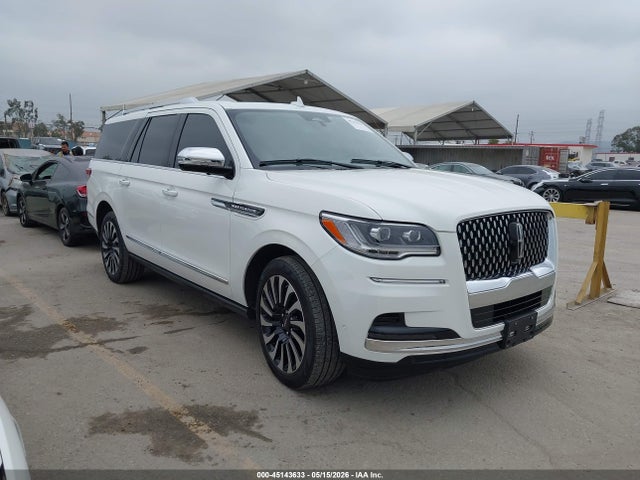 Salvage Lincoln Navigator Image