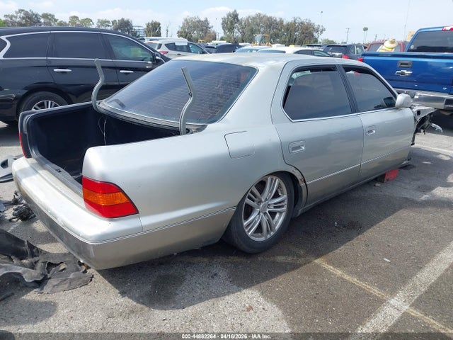 Lexus LS