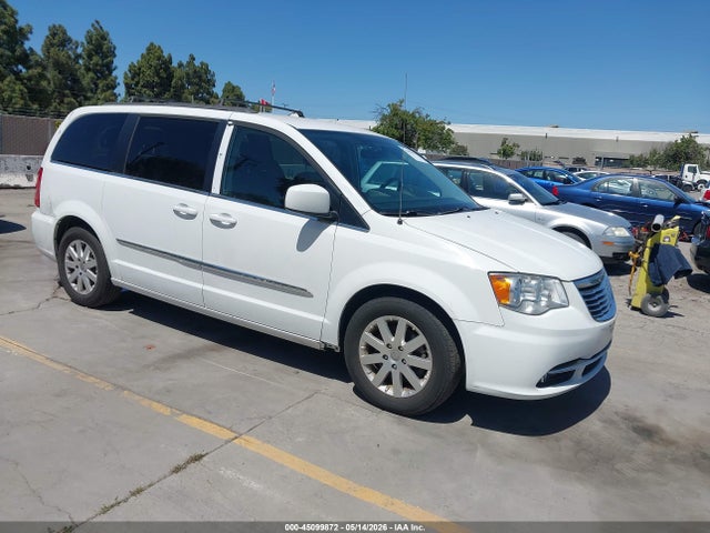 Salvage Chrysler Town & Country Image