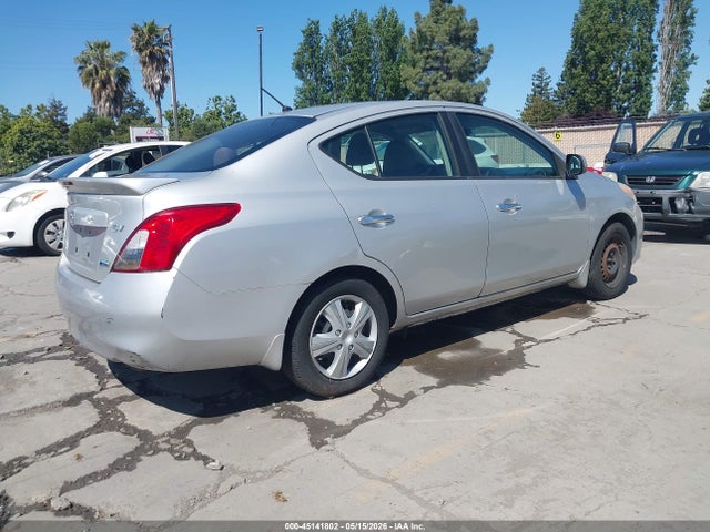 Nissan Versa 1.6 Sv