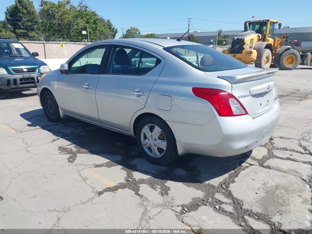 Nissan Versa 1.6 Sv