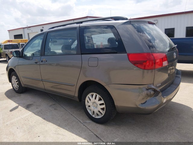 Toyota Sienna Ce