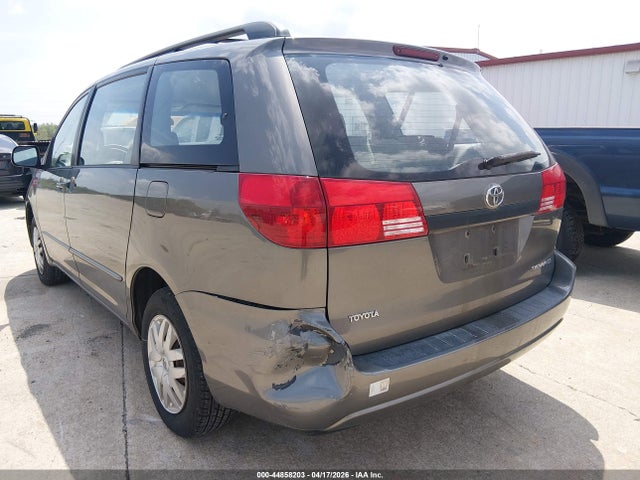 Toyota Sienna Ce