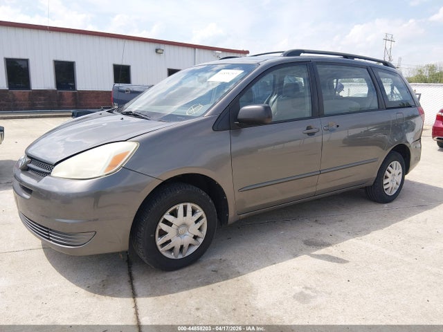 Toyota Sienna Ce