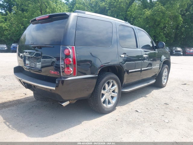 GMC Yukon Denali