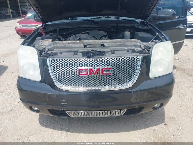 GMC Yukon Denali