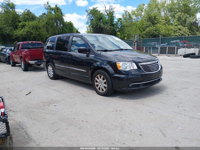 Salvage Chrysler Town & Country Image