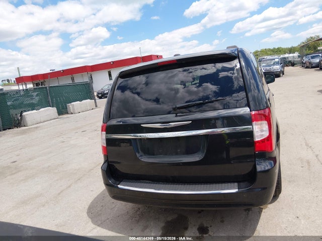 Chrysler Town & Country Touring