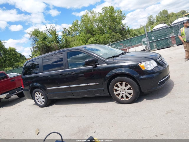 Chrysler Town & Country Touring