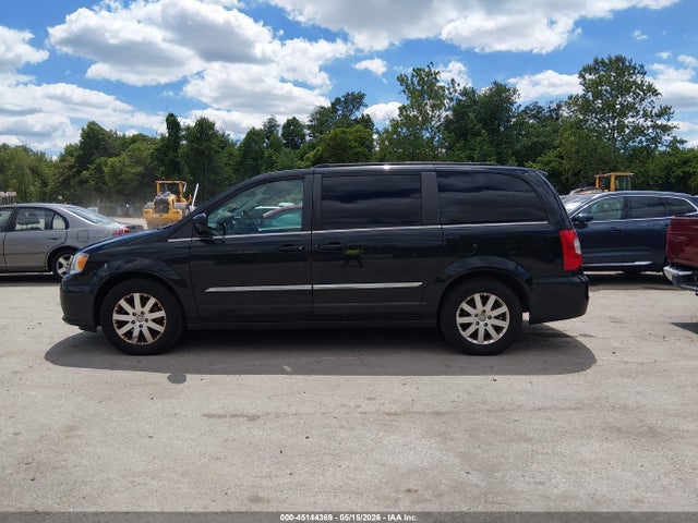 Chrysler Town & Country Touring